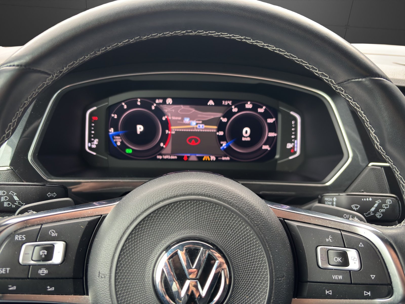 VW Tiguan Allspace 2.0TSI Highline 4Motion DSG, Benzin, Occasion / Gebraucht, Automatik - 7
