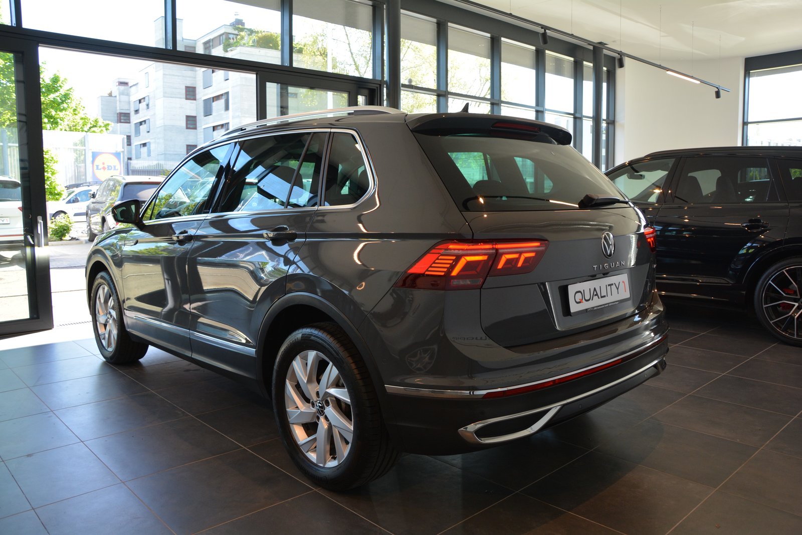 VW Tiguan 2.0TSI Elegance 4Motion DSG, Benzina, Occasioni / Usate, Automatico - 4