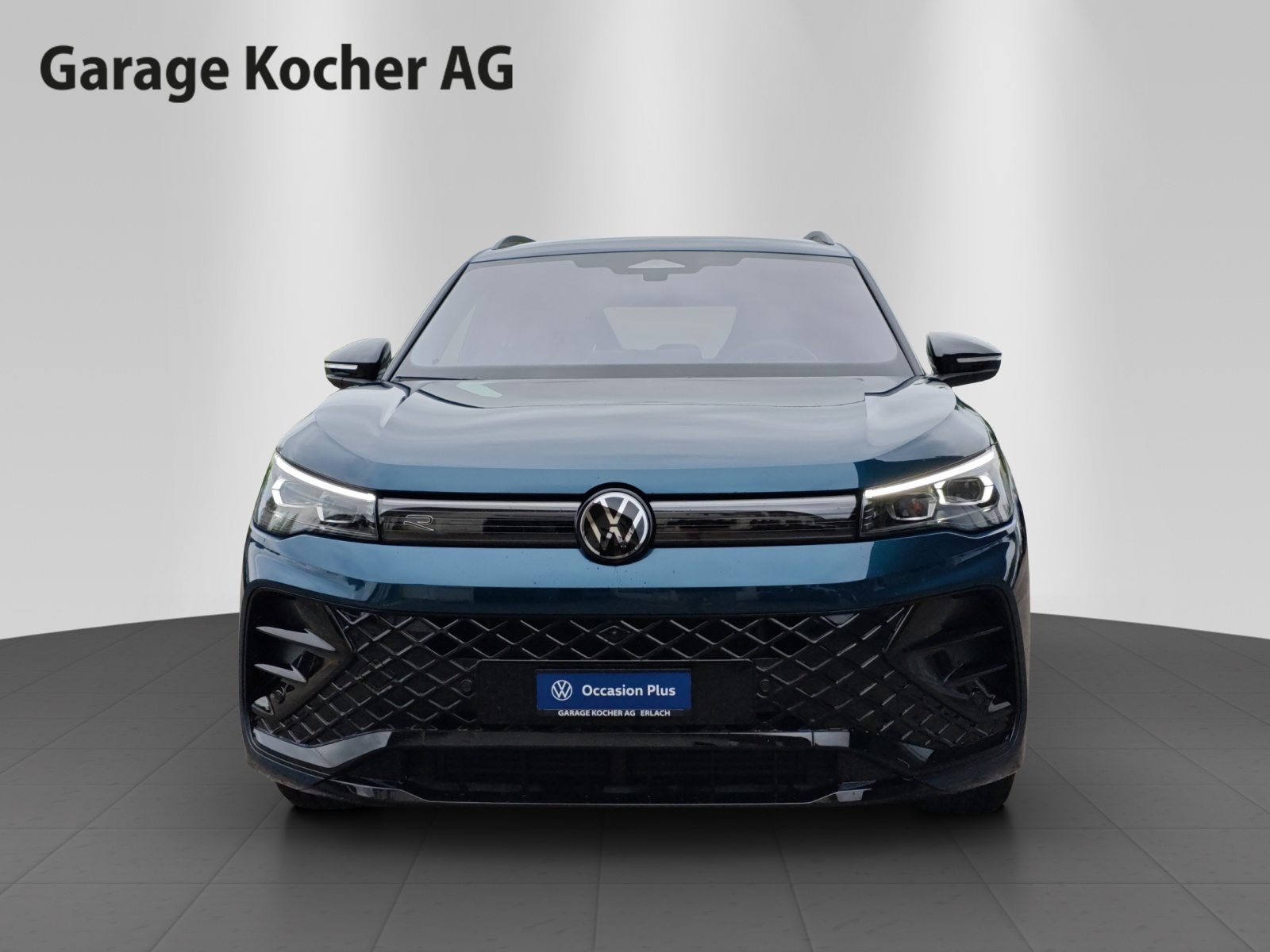 VW Tiguan R-Line UNITED, Benzina, Occasioni / Usate, Automatico - 2