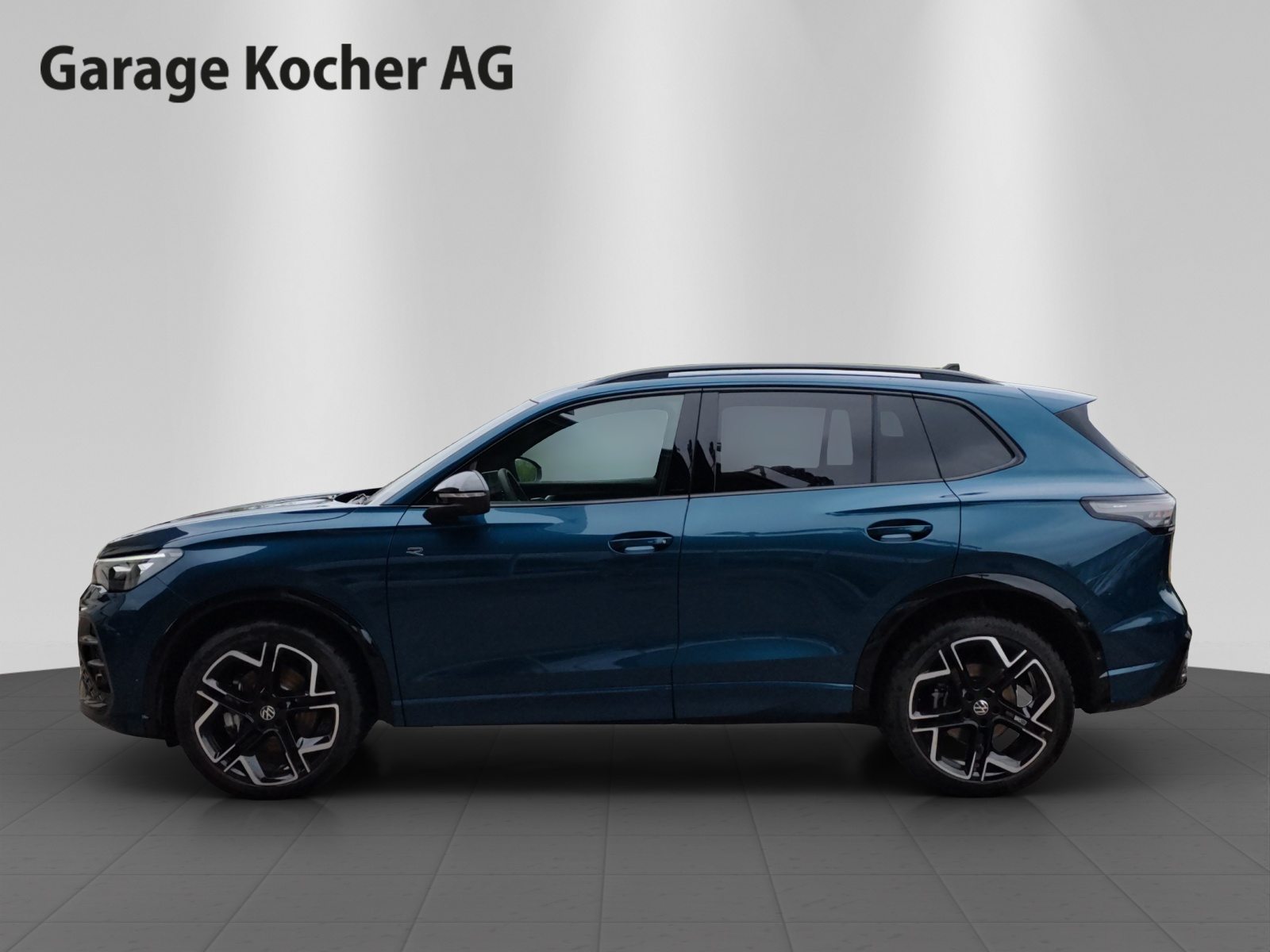 VW Tiguan R-Line UNITED, Benzina, Occasioni / Usate, Automatico - 3