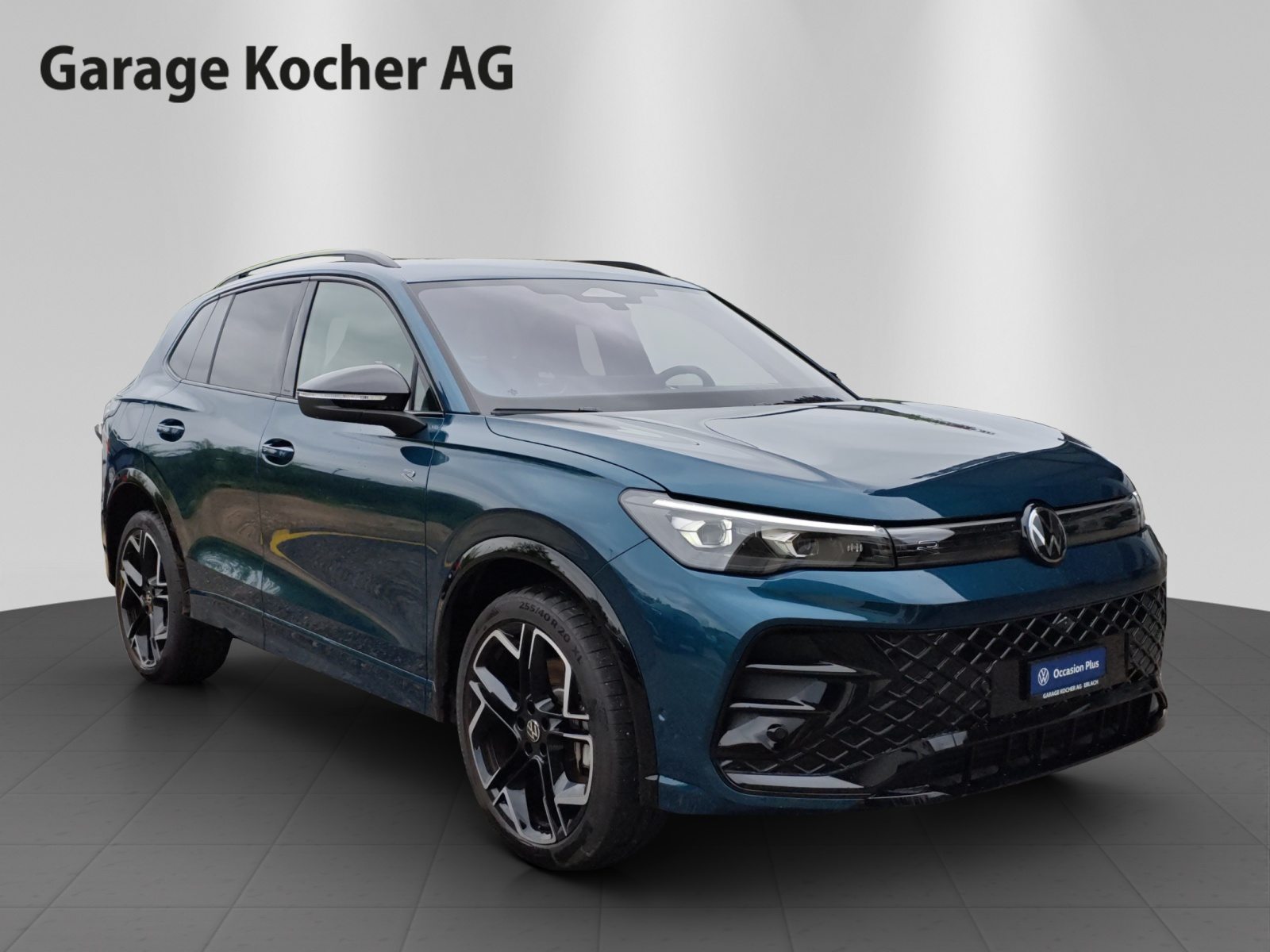 VW Tiguan R-Line UNITED, Benzina, Occasioni / Usate, Automatico - 4