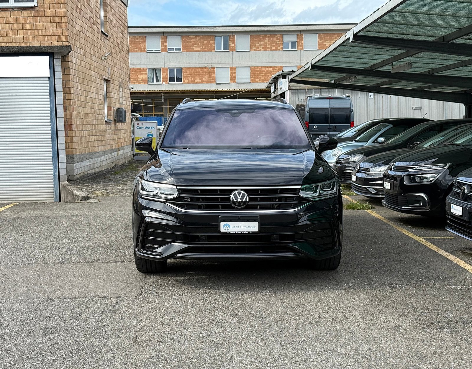 VW Tiguan Allspace 2.0TSI R-Line Black Style 4Motion DSG Sta, Benzin, Occasion / Gebraucht, Automatik - 2