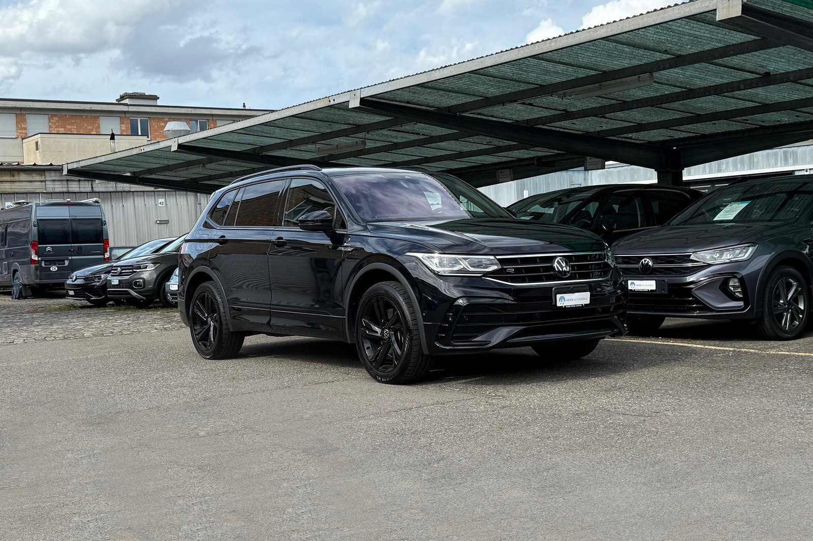 VW Tiguan Allspace 2.0TSI R-Line Black Style 4Motion DSG Sta, Benzin, Occasion / Gebraucht, Automatik - 6