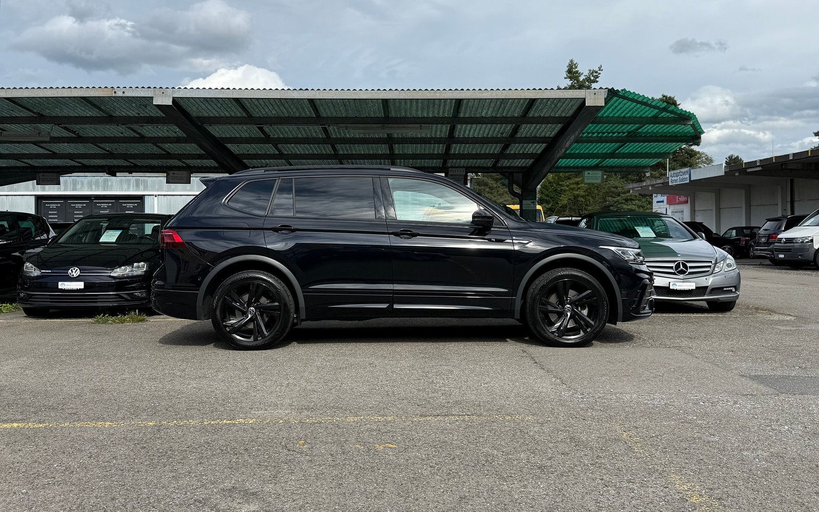VW Tiguan Allspace 2.0TSI R-Line Black Style 4Motion DSG Sta, Benzin, Occasion / Gebraucht, Automatik - 7