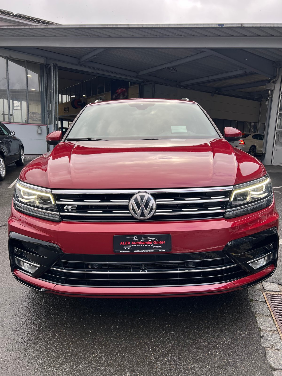 VW TIGUAN 2.0TSI Highline R-Line 4Motion DSG, Petrol, Second hand / Used, Automatic - 2