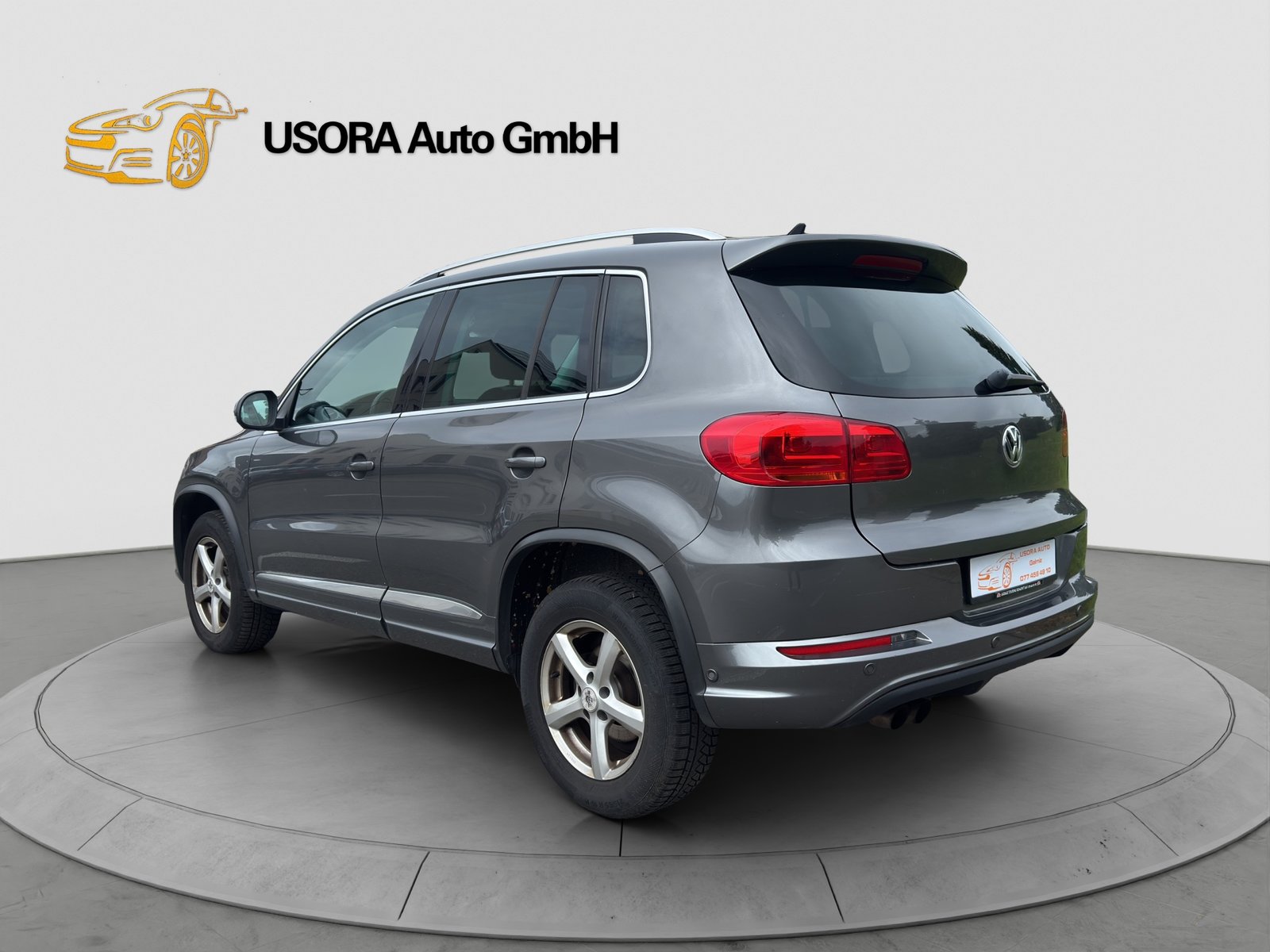 VW Tiguan 1.4 TSI R-Line Design 4Motion, Petrol, Second hand / Used, Manual - 4