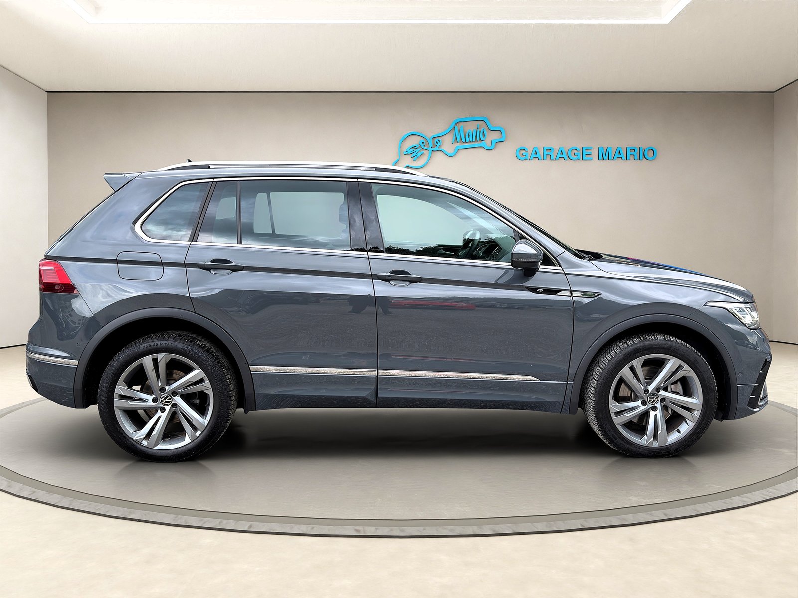 VW Tiguan 2.0 TDI R-Line Leder SCR Selection 4Motion DSG, Diesel, Second hand / Used, Automatic - 4