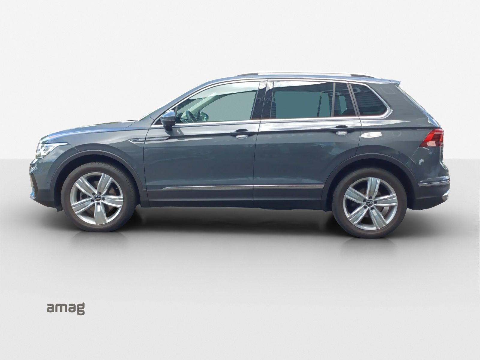 VW Tiguan Elegance, Petrol, Second hand / Used, Automatic - 2