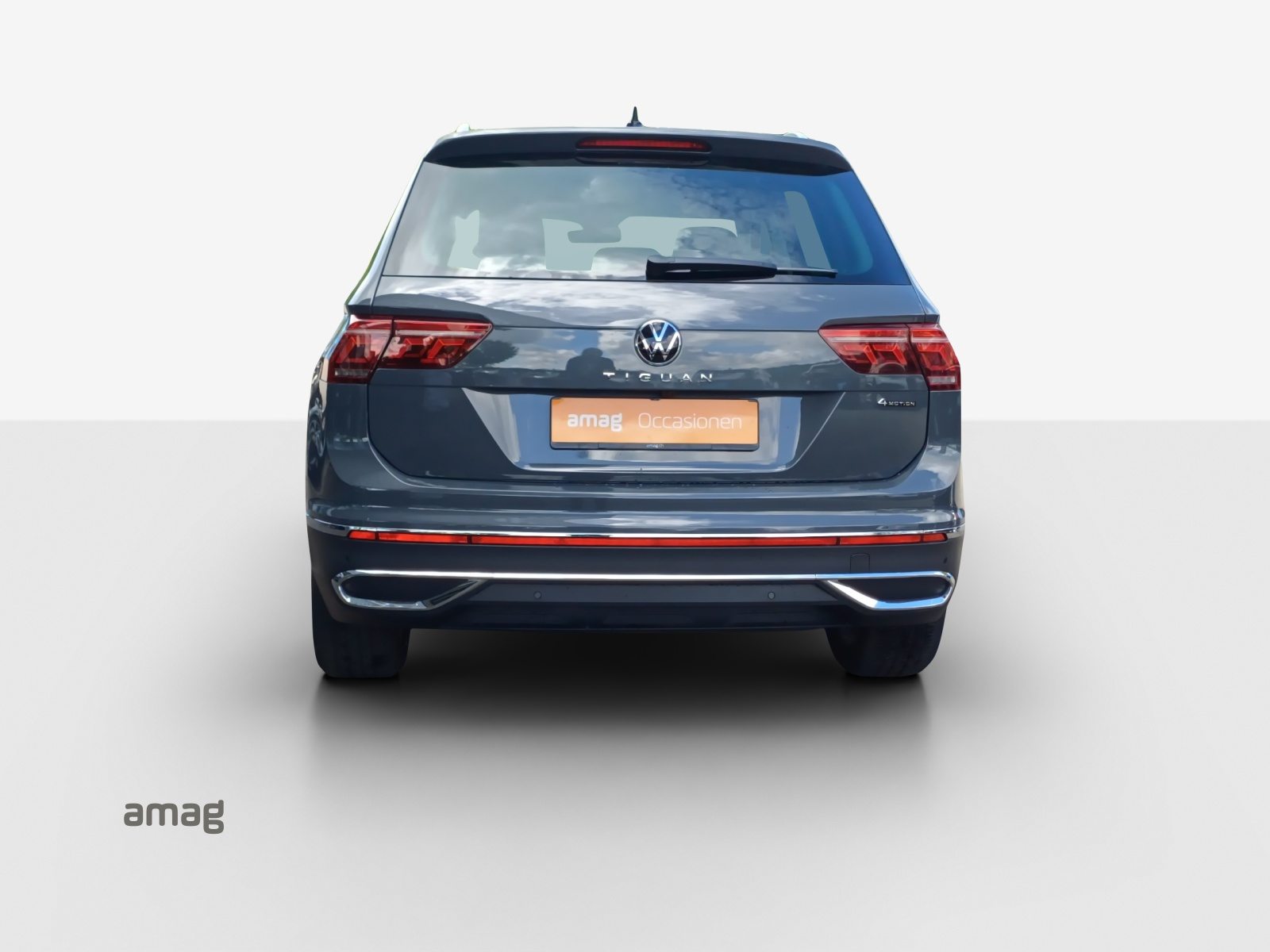 VW Tiguan Elegance, Petrol, Second hand / Used, Automatic - 4