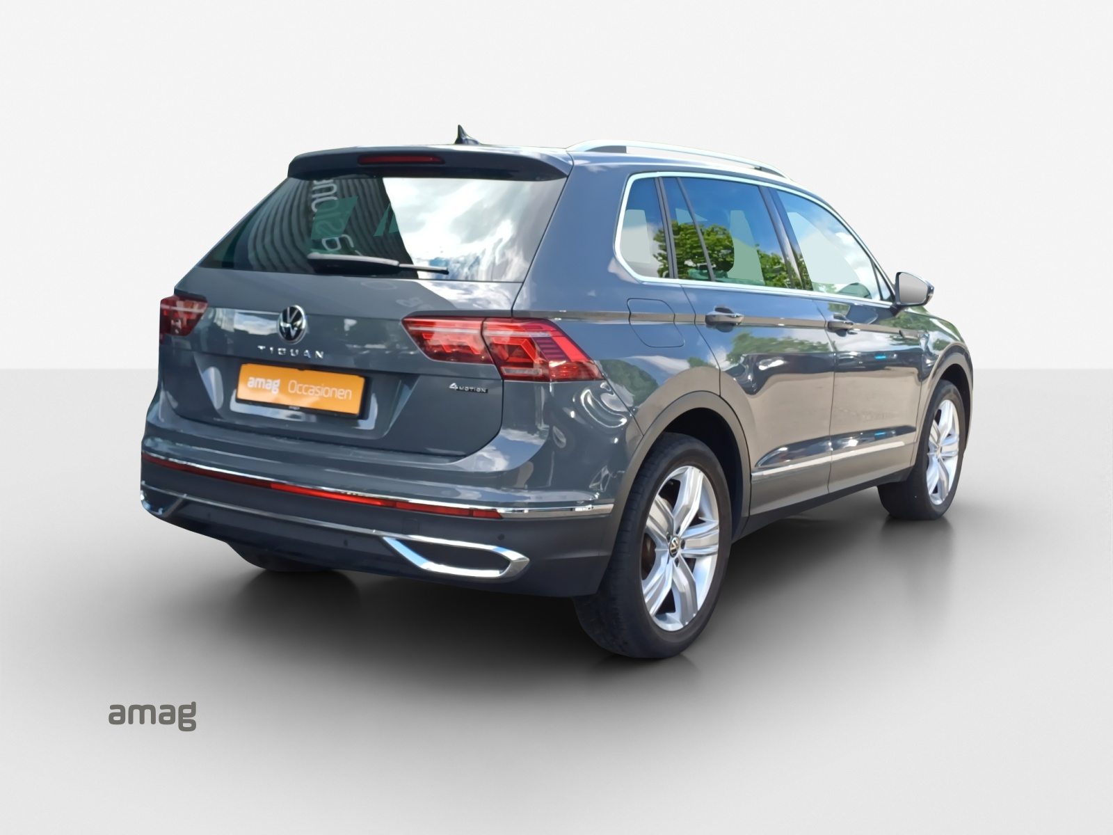 VW Tiguan Elegance, Petrol, Second hand / Used, Automatic - 5