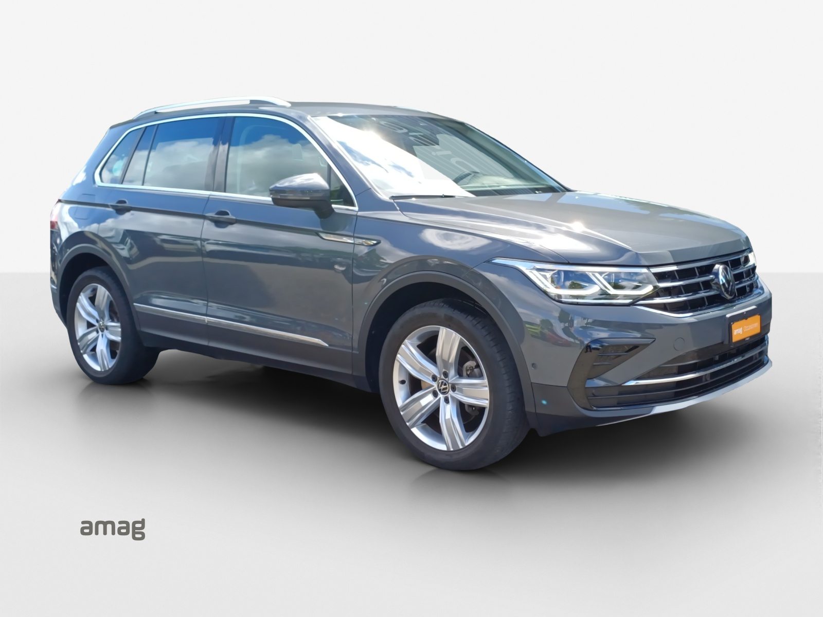 VW Tiguan Elegance, Petrol, Second hand / Used, Automatic - 6