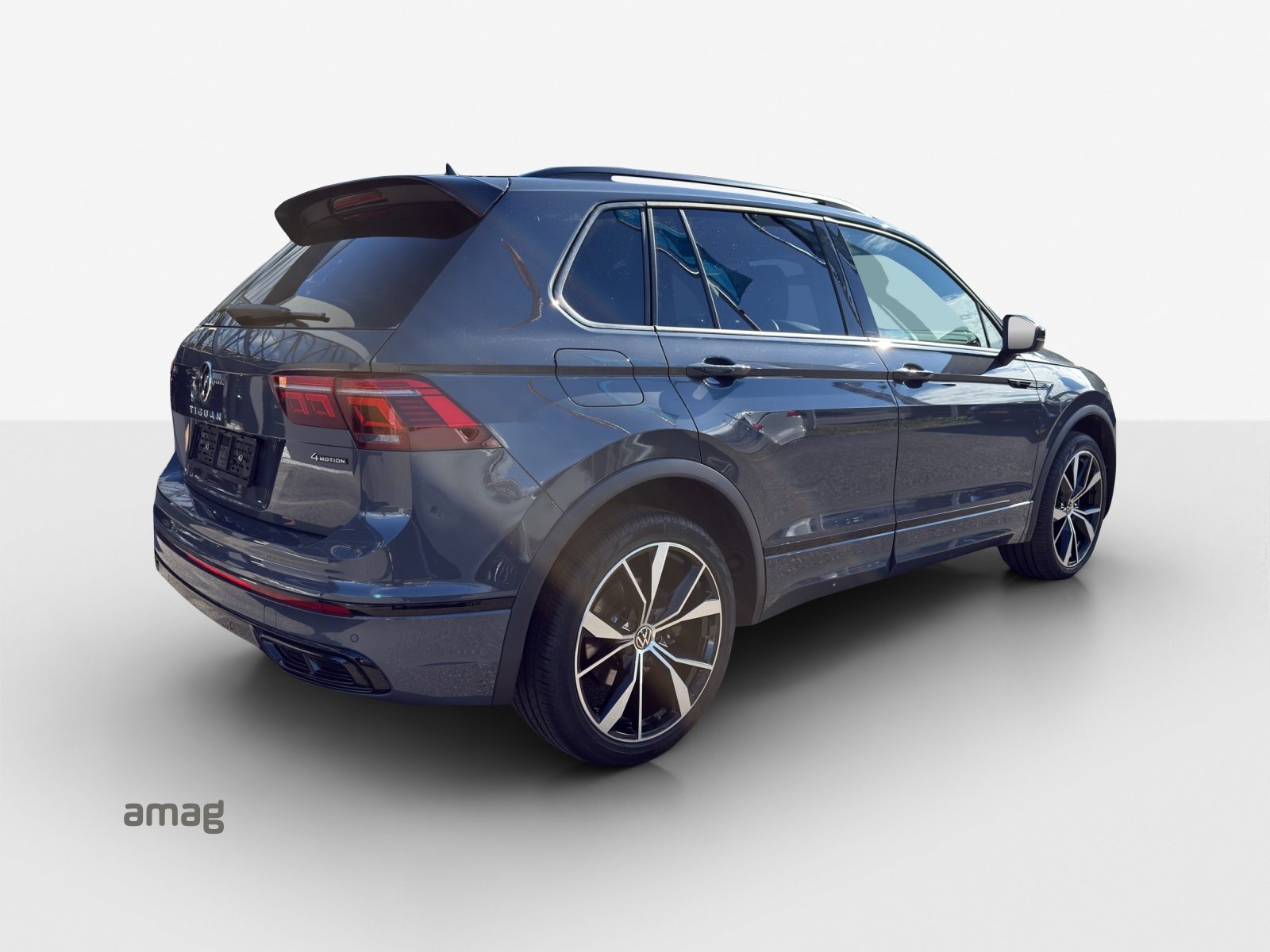 VW Tiguan R-Line, Petrol, Second hand / Used, Automatic - 5