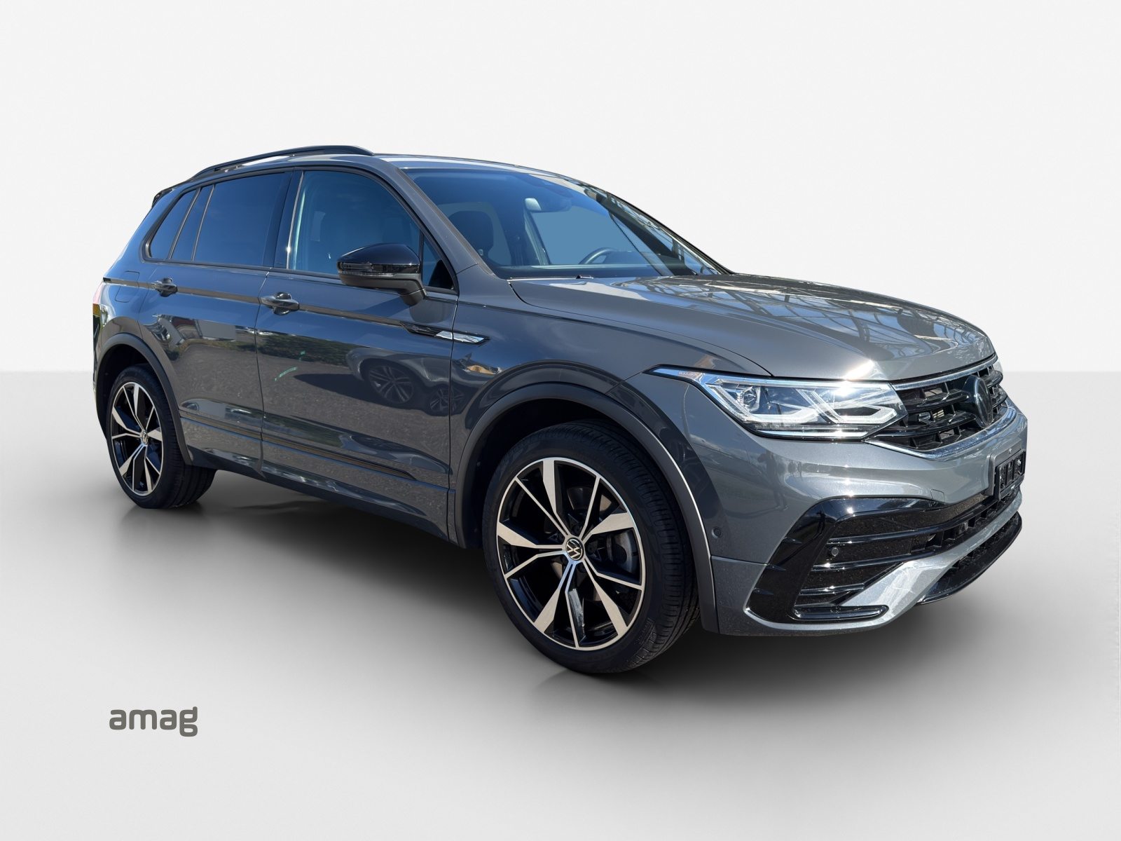 VW Tiguan R-Line, Petrol, Second hand / Used, Automatic - 6
