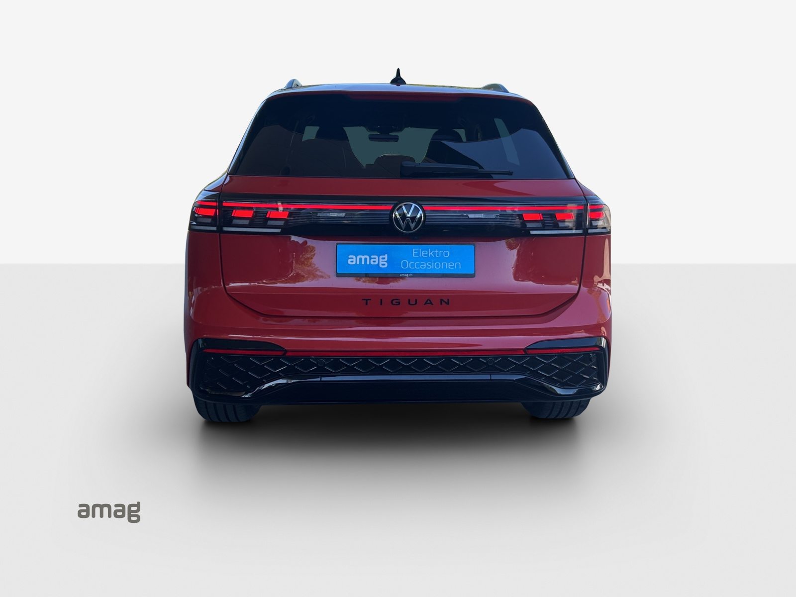 VW Tiguan R-Line, Hybride Intégral Essence/Électricité, Occasion / Utilisé, Automatique - 5