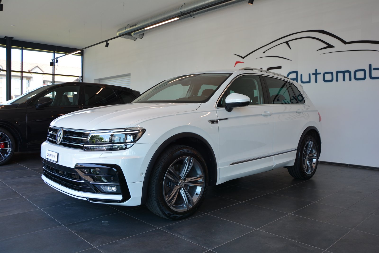 VW Tiguan 2.0TSI Highline 4Motion DSG R-Line, Benzina, Occasioni / Usate, Automatico - 2