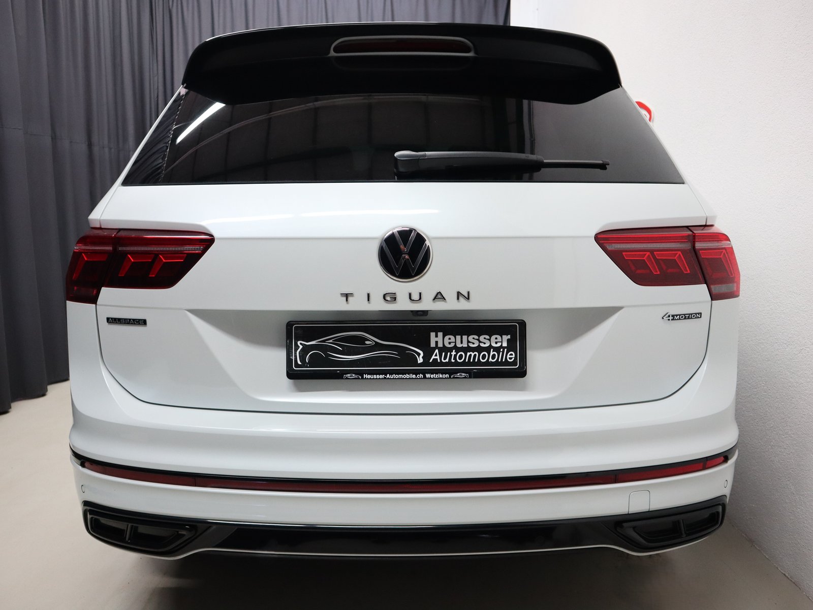 VW Tiguan Allspace 2.0 TSI 4Motion DSG - R-Line - Black Styl, Petrol, Second hand / Used, Automatic - 6