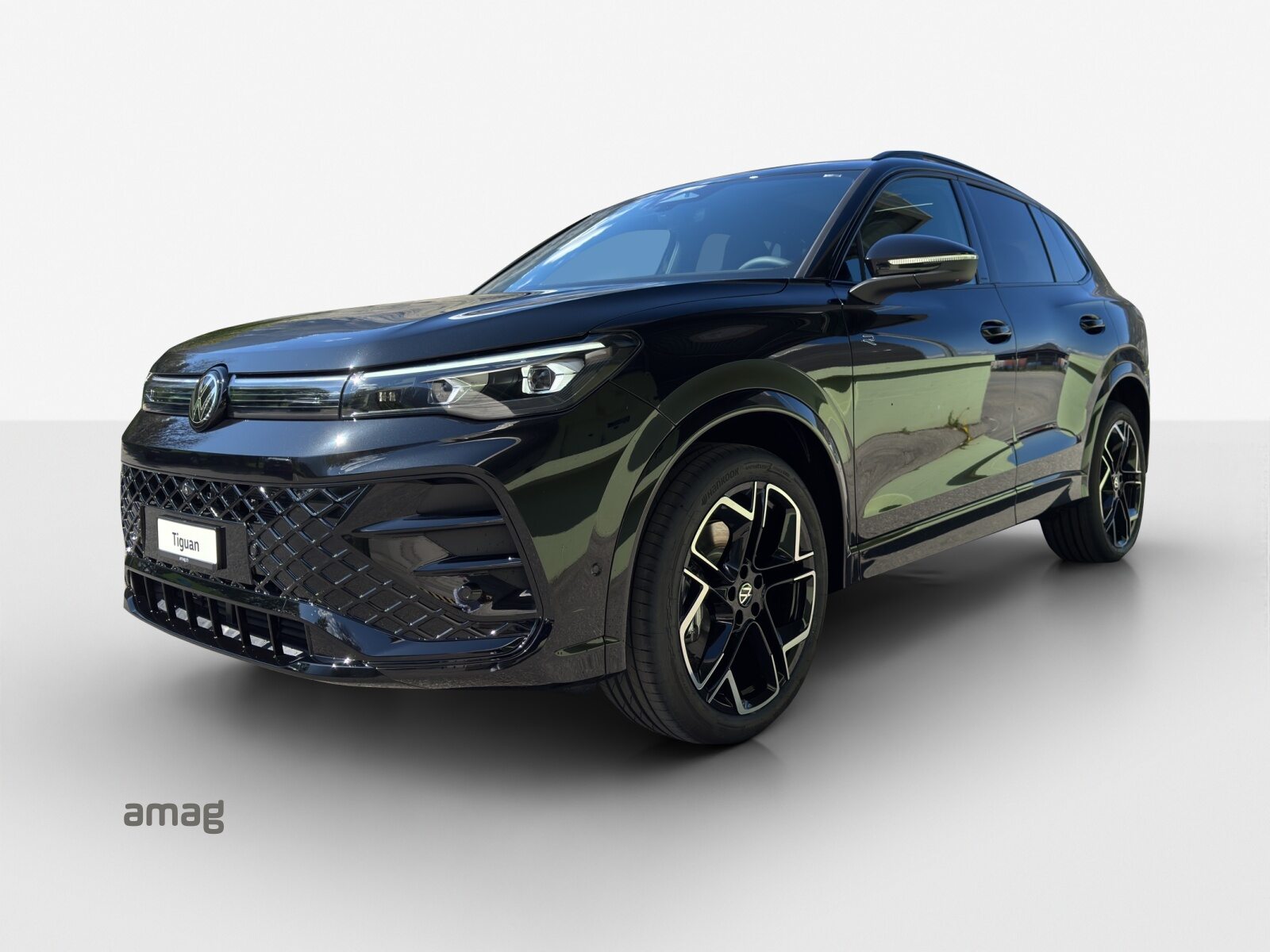 VW Tiguan R-Line
