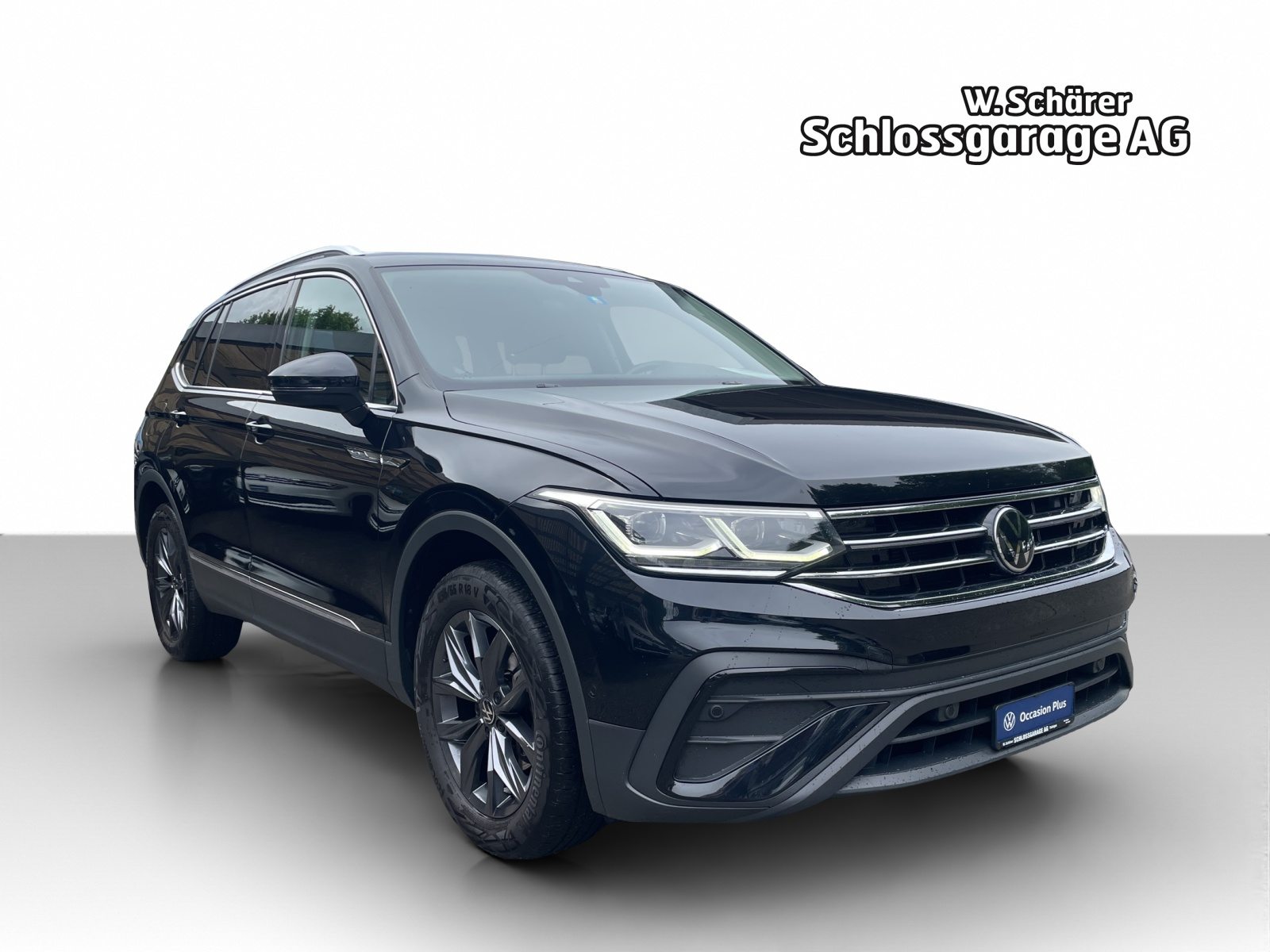 VW Tiguan Allspace Life, Petrol, Second hand / Used, Automatic - 7