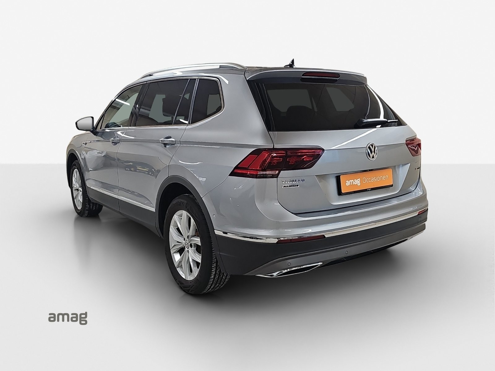 VW Tiguan Allspace Highline, Petrol, Second hand / Used, Automatic - 3