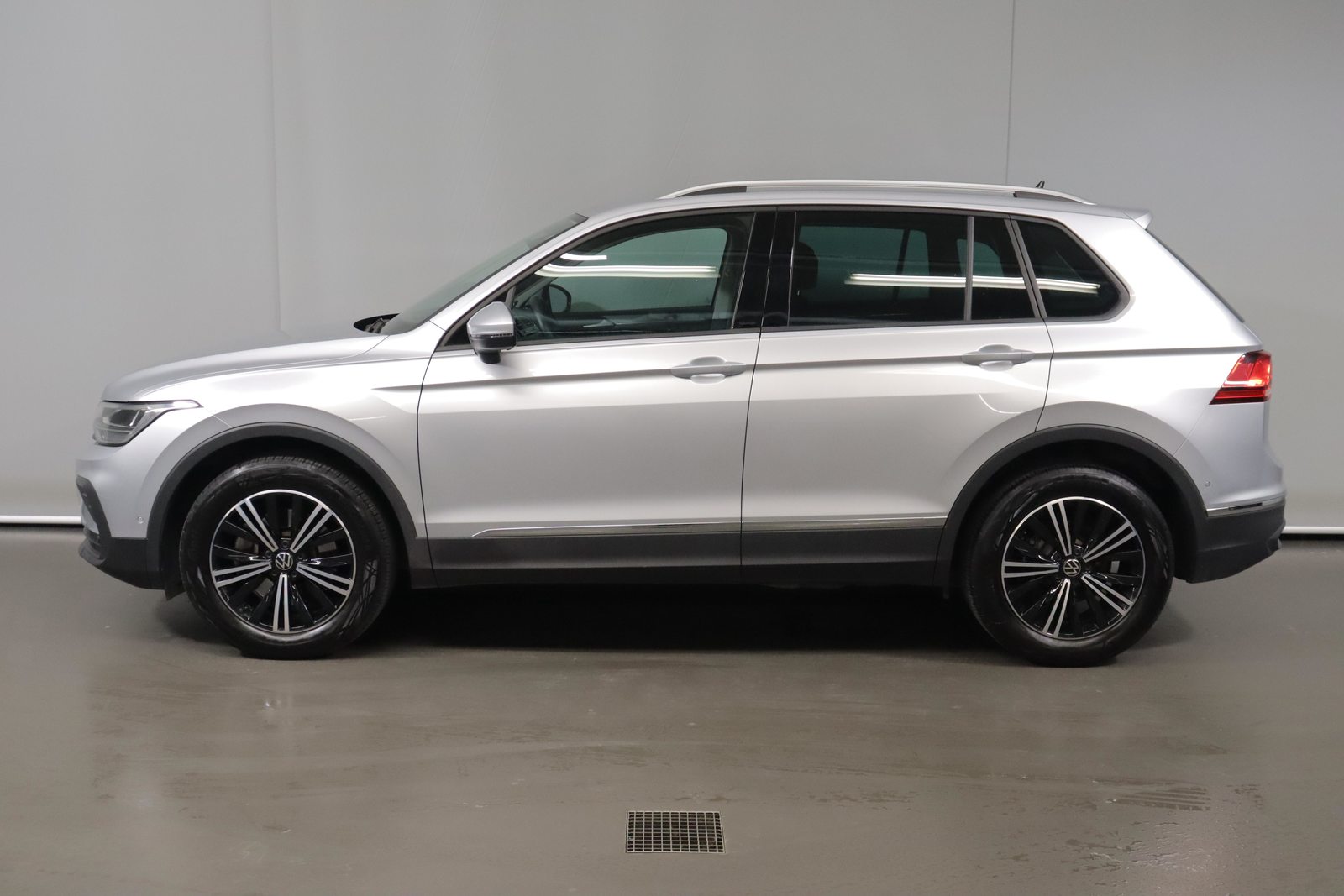 VW Tiguan 2.0 TSI Life 4Motion DSG, Essence, Occasion / Utilisé, Automatique - 5