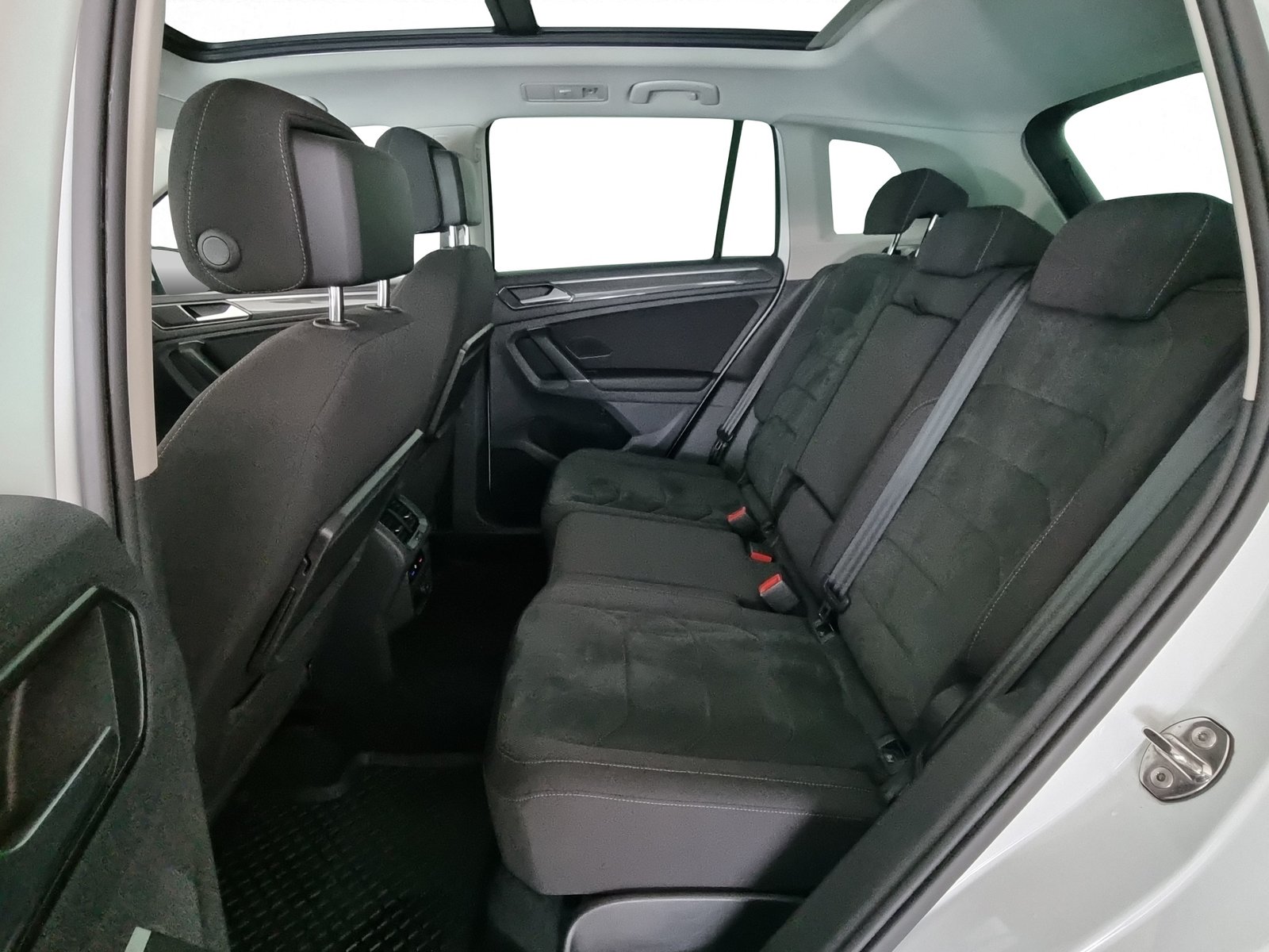 VW Tiguan 2.0 TDI SCR Highline *R-Line*, Diesel, Occasion / Utilisé, Manuelle - 7