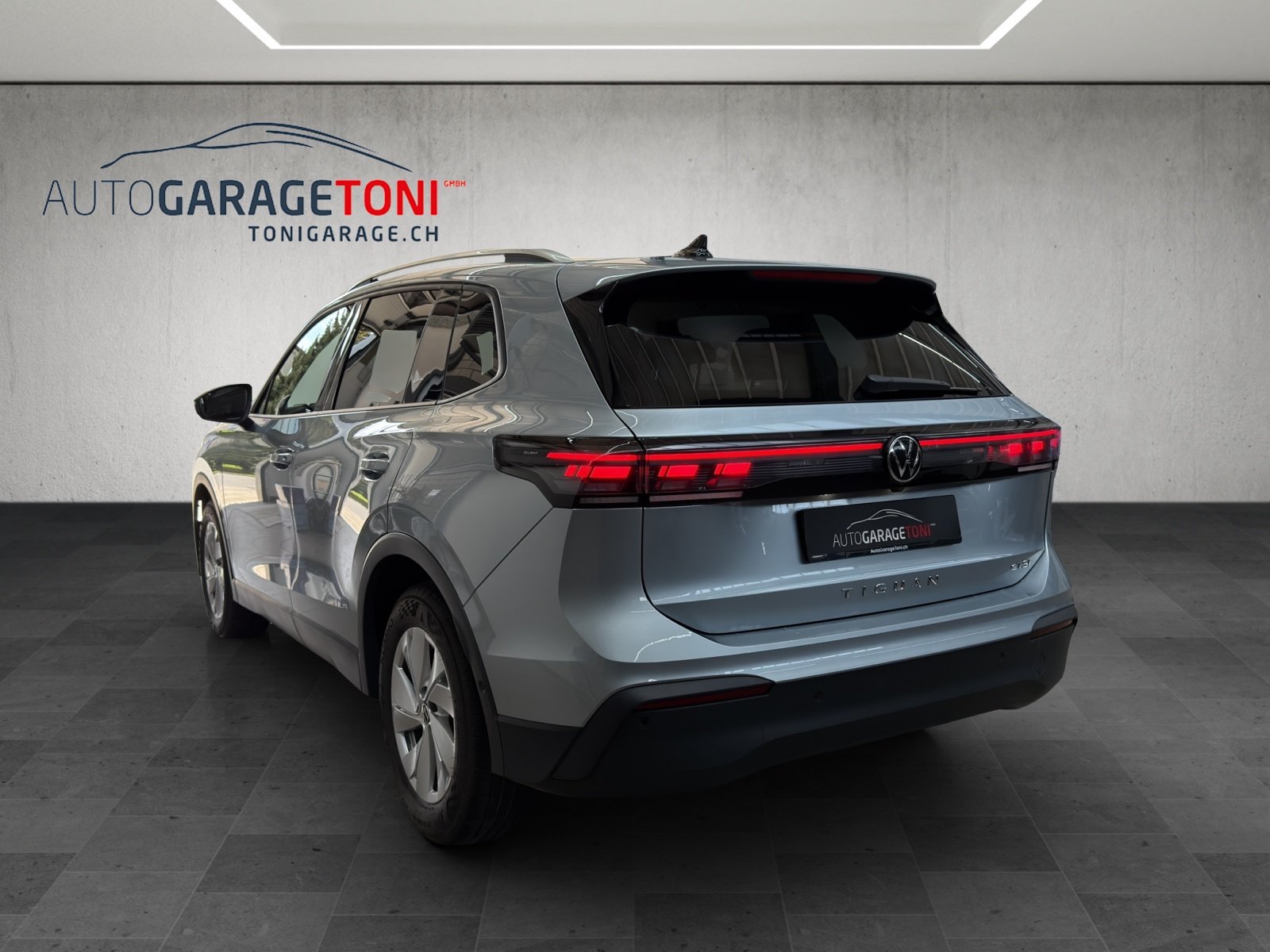 VW Tiguan 1.5 TSI evo2 mHEV Life DSG *Werksgarantie bis 09.2, Mild-Hybrid Benzin/Elektro, Occasion / Gebraucht, Automatik - 7