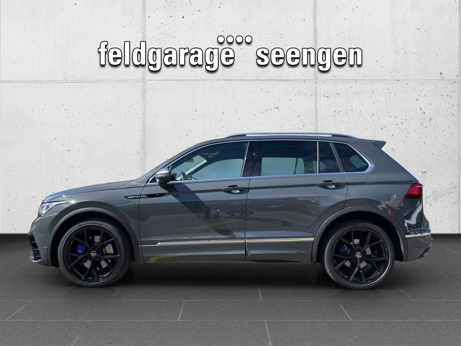 VW Tiguan 2.0TSI R 4Motion DSG mit AHK, Panorama-Glasdach R, Essence, Occasion / Utilisé, Automatique - 2