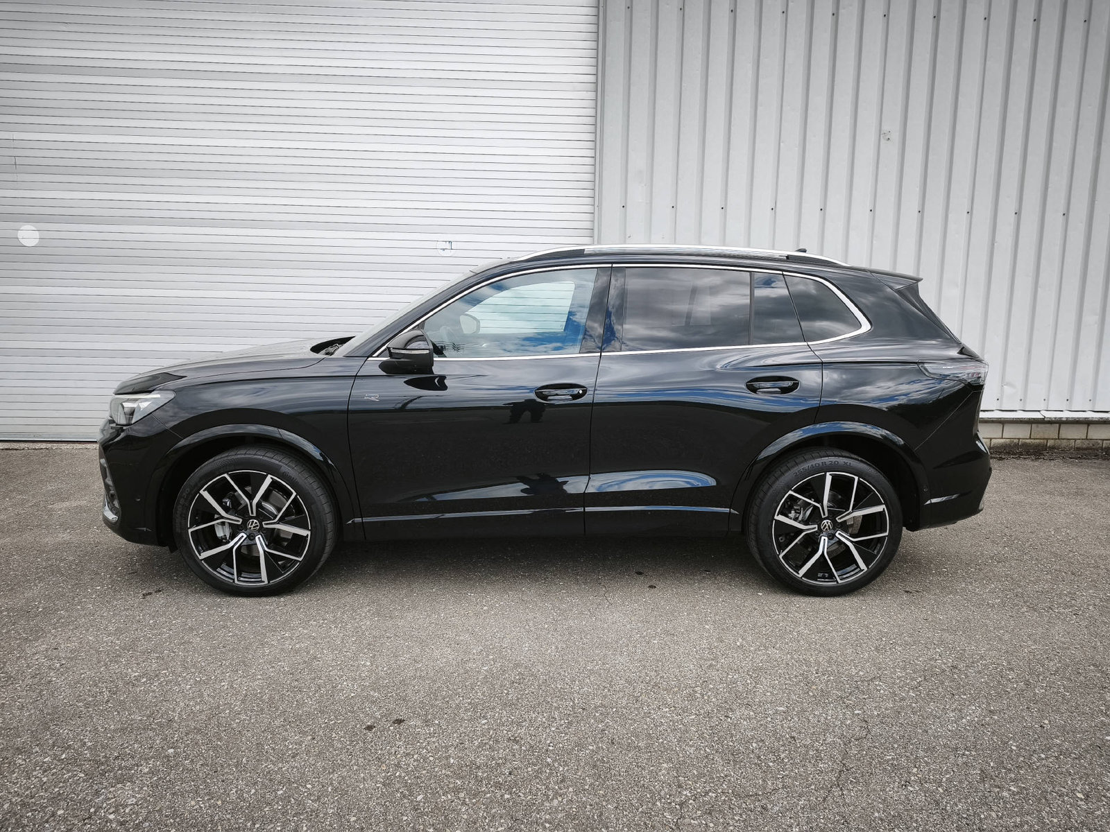 VW Tiguan 2.0 TSI R-Line DSG 4motion, Essence, Occasion / Utilisé, Automatique - 4