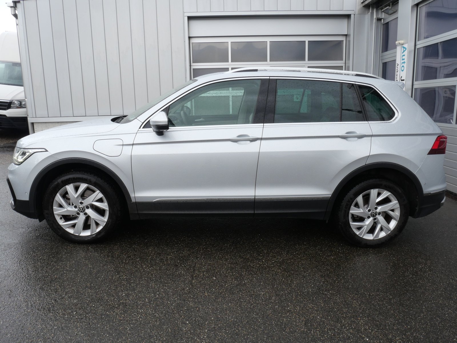 VW Tiguan 1.4TSI PHEV Elegance DSG *CH-Auto, AHK-schwenkbar,, Plug-in-Hybrid Benzina/Elettrica, Occasioni / Usate, Automatico - 3