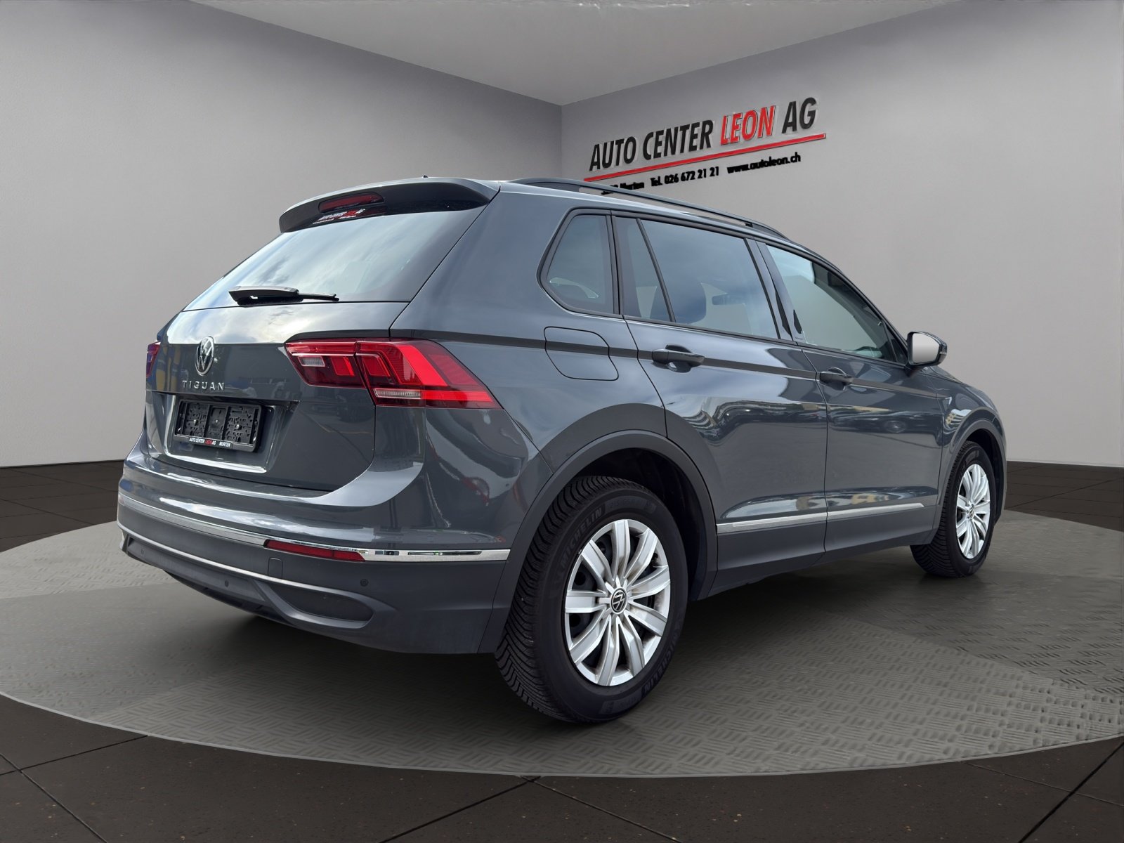 VW Tiguan 1.5TSI Evo Starter, Petrol, Second hand / Used, Manual - 6