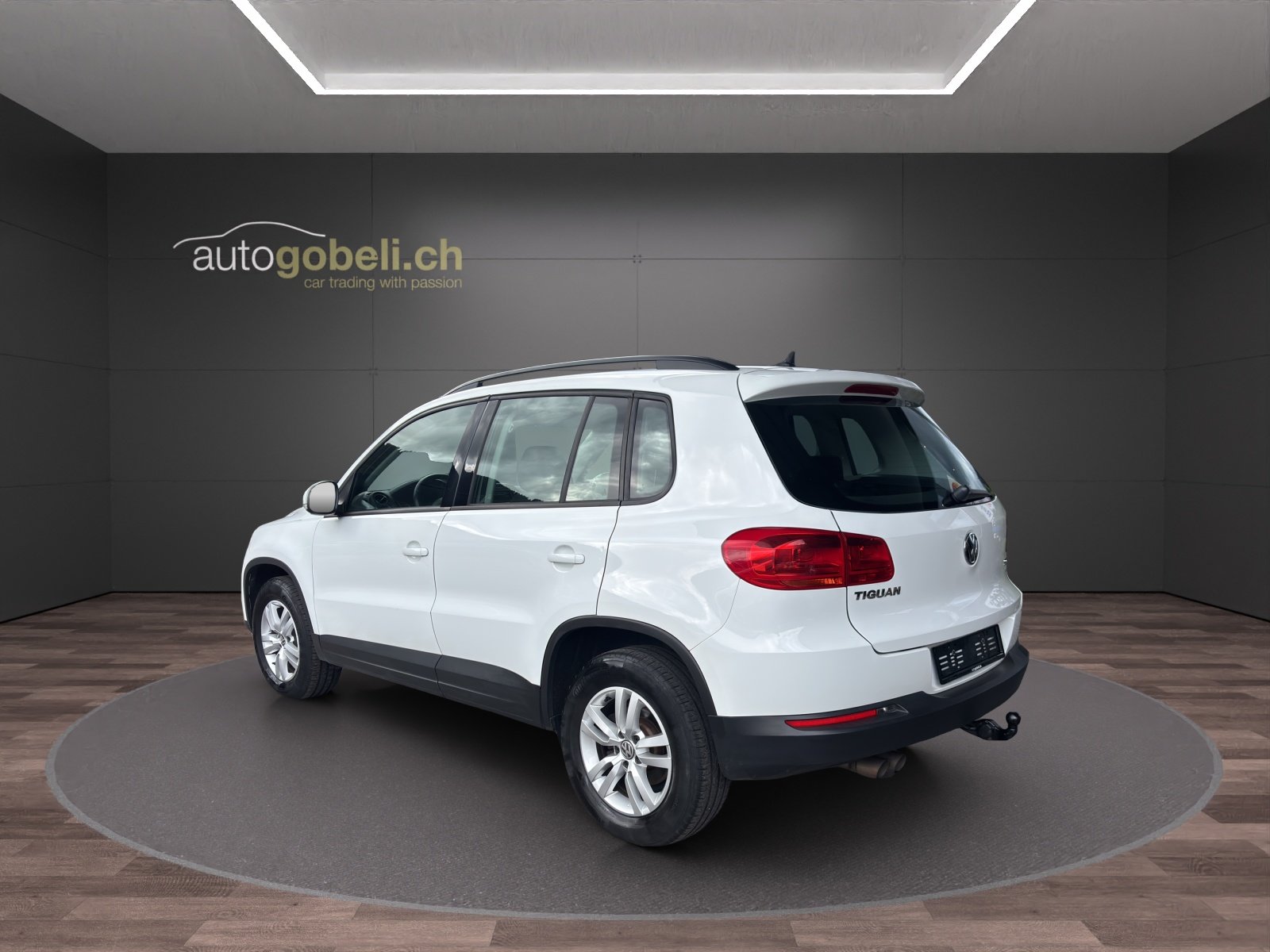VW Tiguan 2.0 TDI BlueMotion TrackField 4Motion DSG, Diesel, Second hand / Used, Automatic - 2