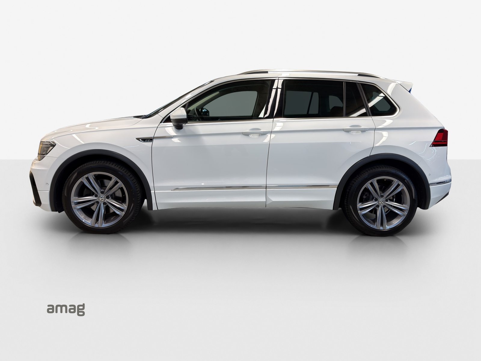 VW Tiguan Highline, Petrol, Second hand / Used, Automatic - 2