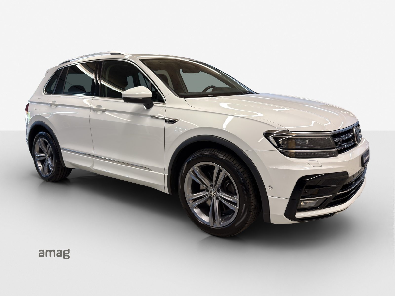 VW Tiguan Highline, Petrol, Second hand / Used, Automatic - 6