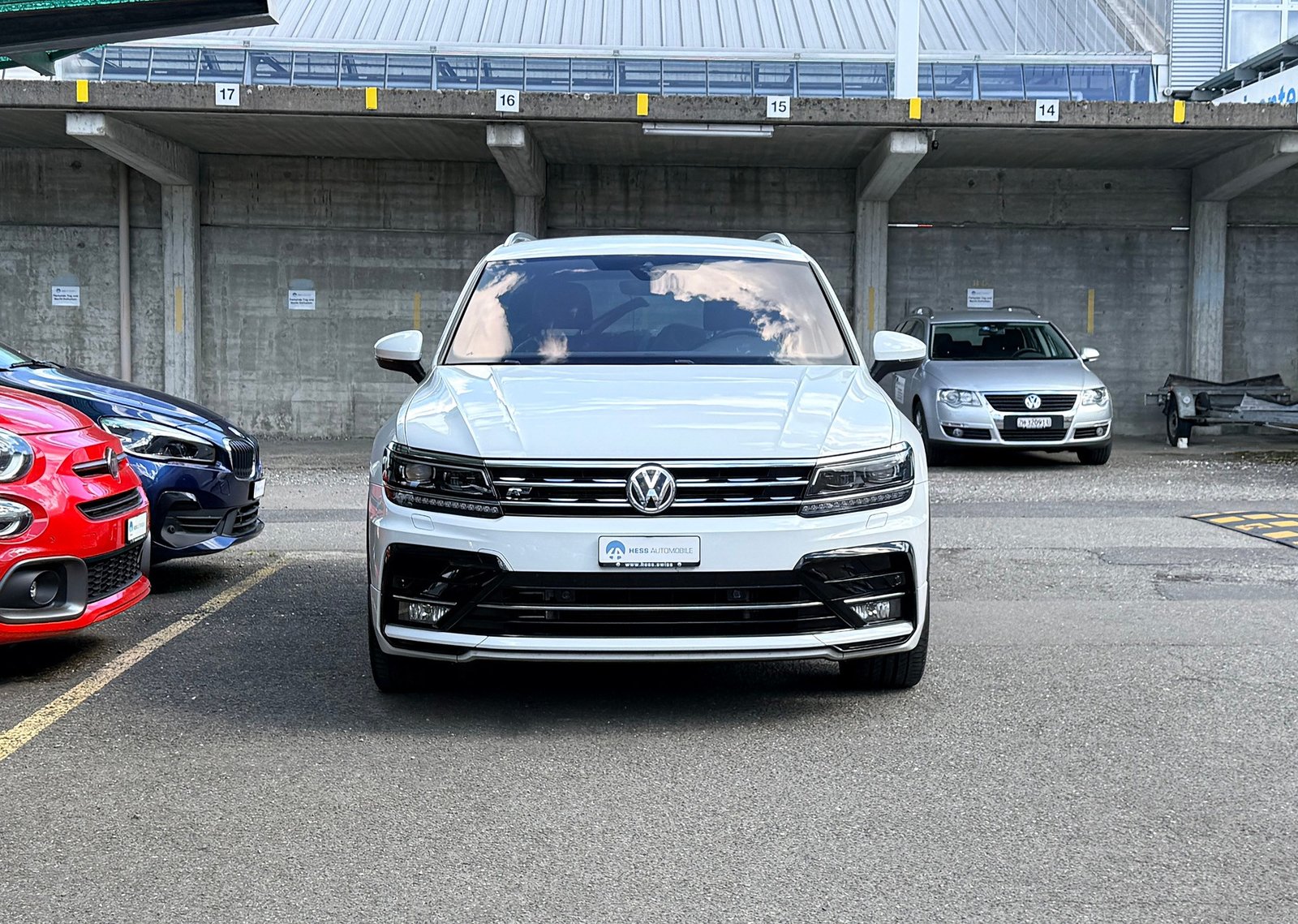 VW Tiguan 2.0TSI R-Line 4Motion DSG, Essence, Occasion / Utilisé, Automatique - 2