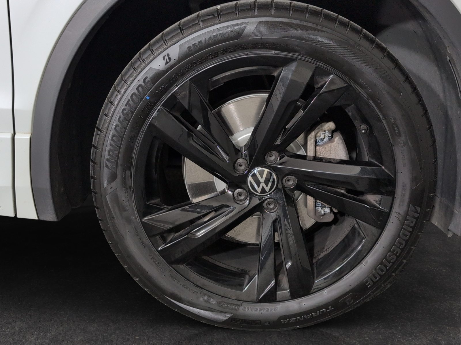 VW Tiguan R-Line, Essence, Occasion / Utilisé, Automatique - 5