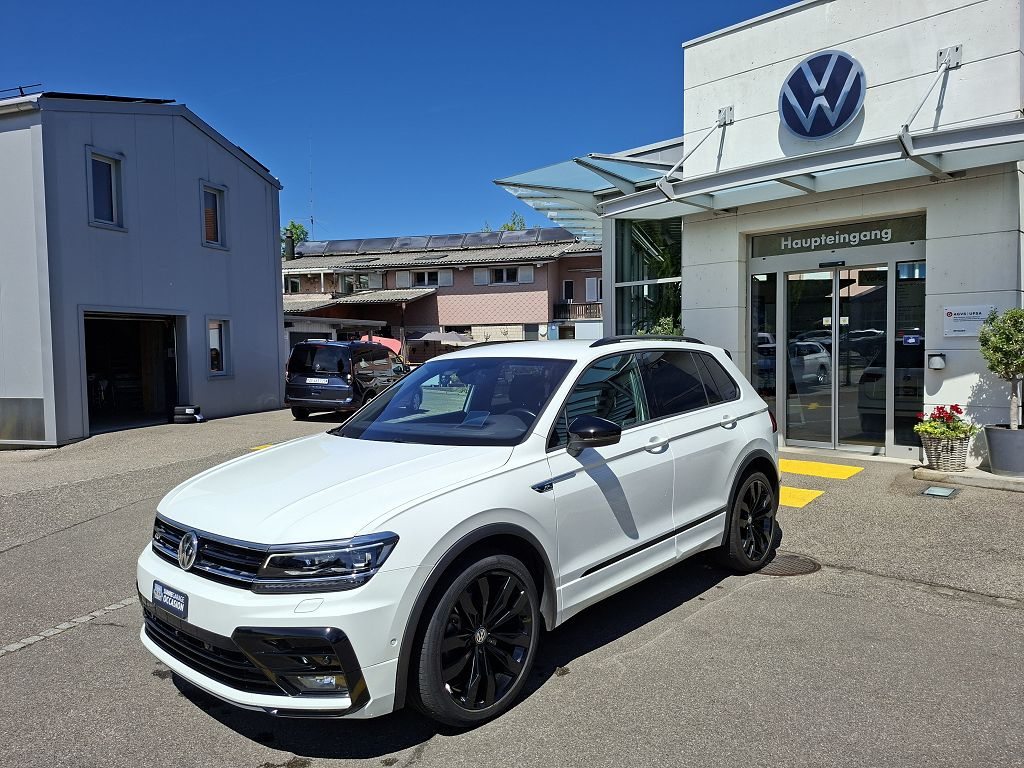 VW Tiguan Highline, Petrol, Second hand / Used, Automatic - 3