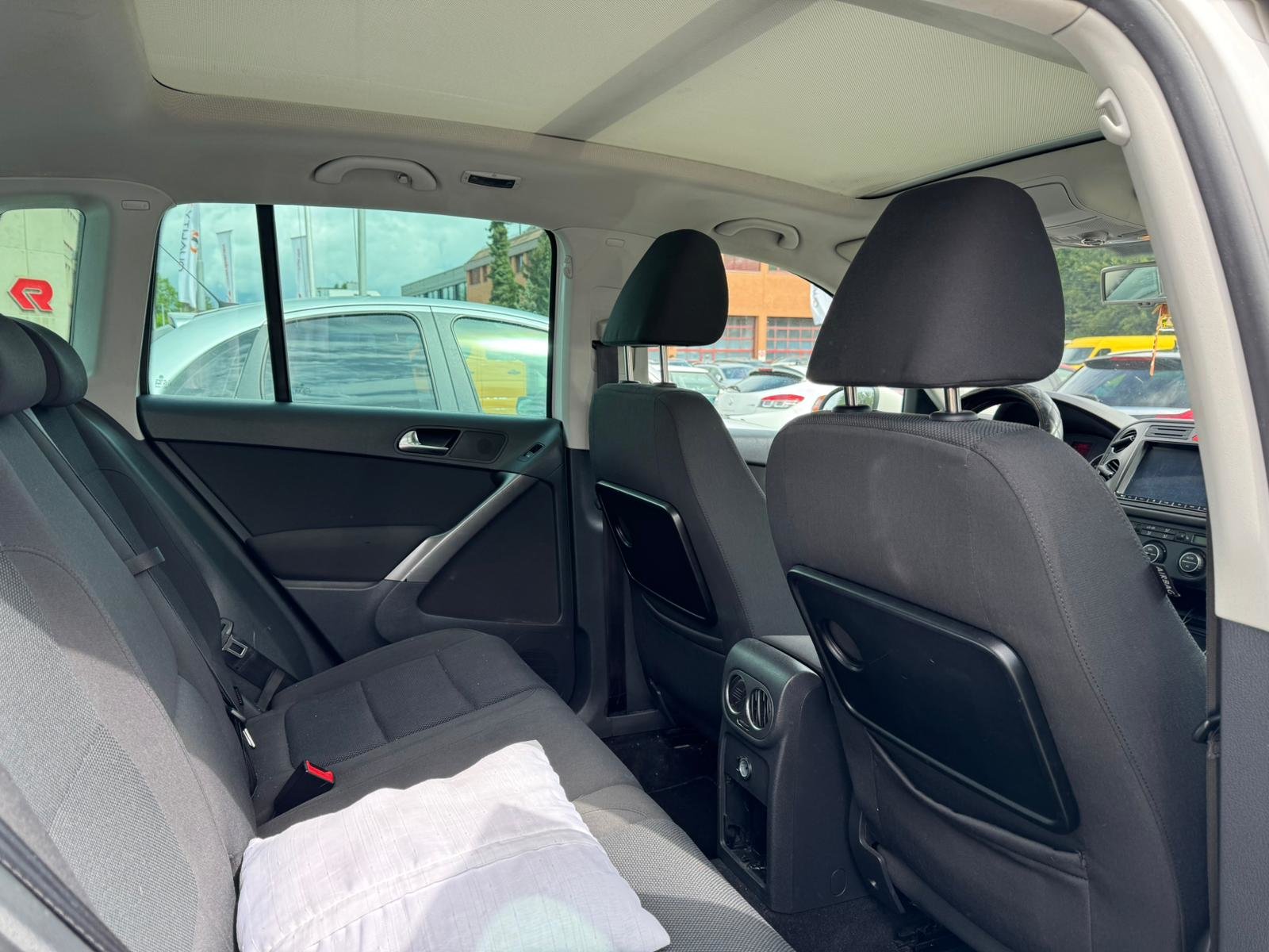 VW Tiguan 2.0 TSI SportStyle Tiptronic, Benzin, Occasion / Gebraucht, Automatik - 6