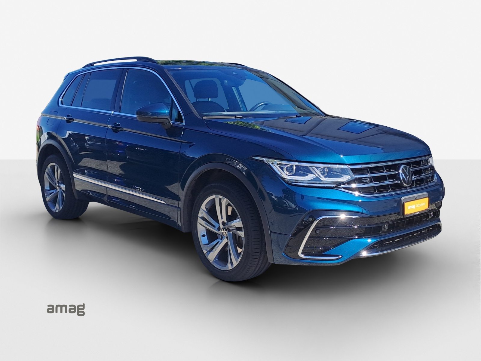 VW Tiguan R-Line, Full-Hybrid Petrol/Electric, Second hand / Used, Automatic - 6