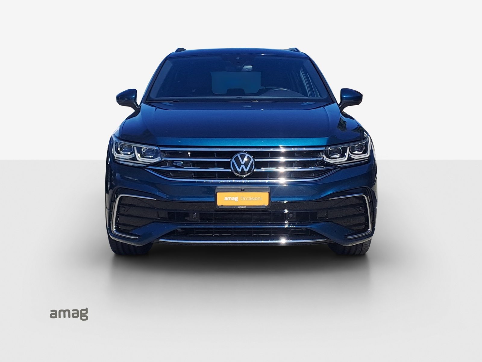 VW Tiguan R-Line, Full-Hybrid Petrol/Electric, Second hand / Used, Automatic - 7