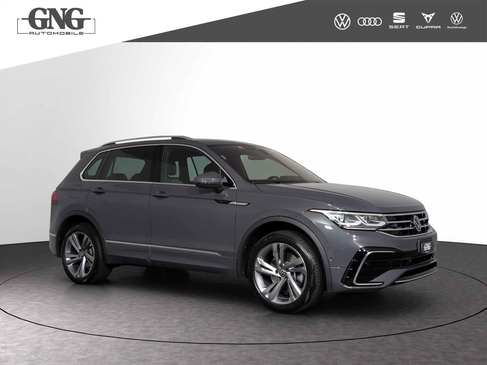 VW Tiguan R-Line SELECTION, Diesel, Second hand / Used, Automatic - 4