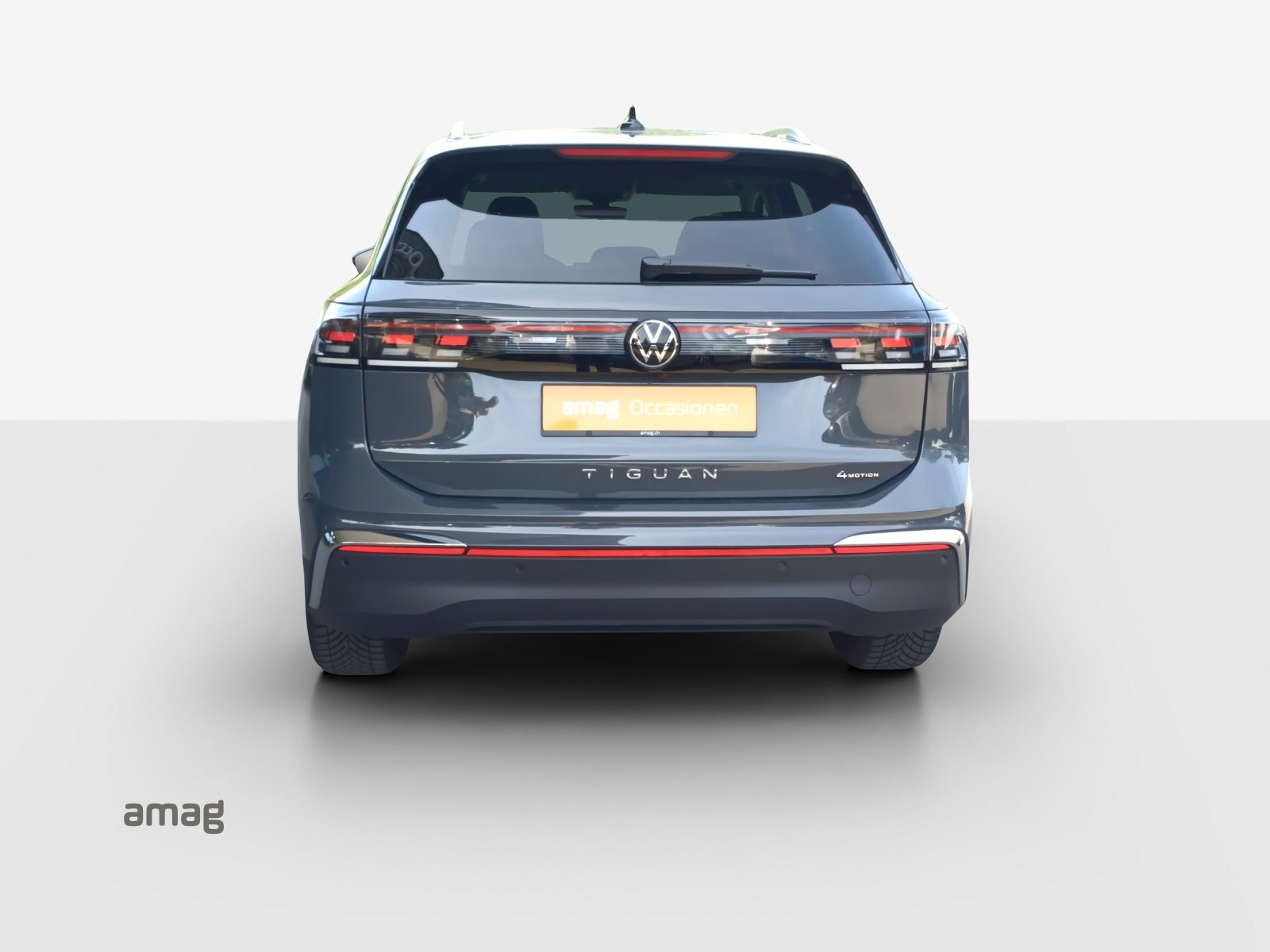 VW Tiguan Elegance, Petrol, Second hand / Used, Automatic - 4
