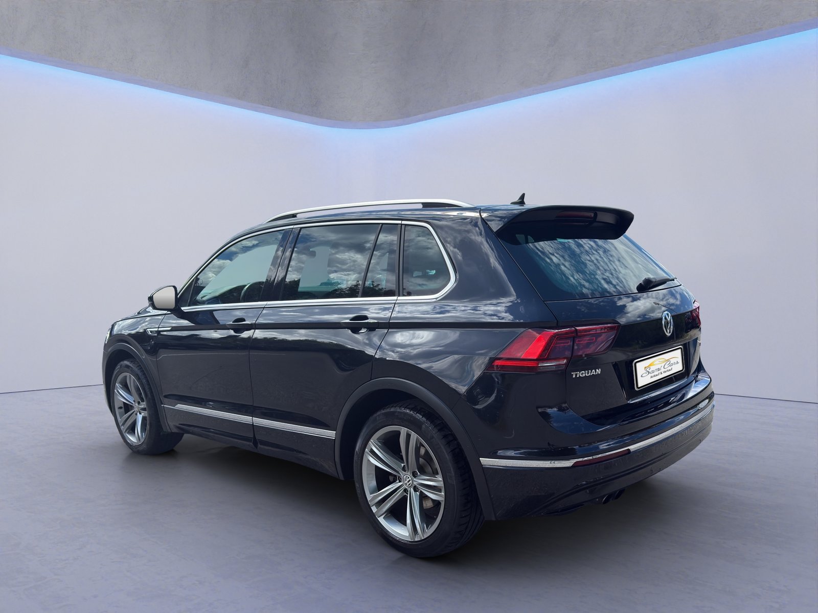 VW Tiguan 2.0TSI Highline 4Motion DSG, Petrol, Second hand / Used, Automatic - 3