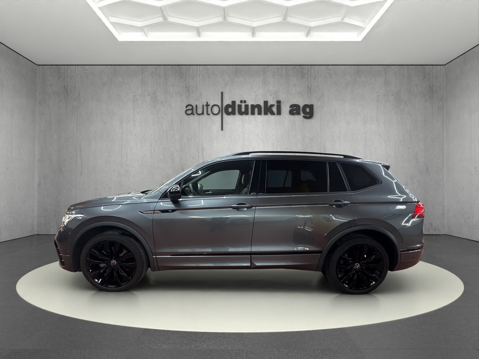 VW Tiguan Allspace 2.0TSI R-Line 4Motion DSG, Essence, Occasion / Utilisé, Automatique - 2