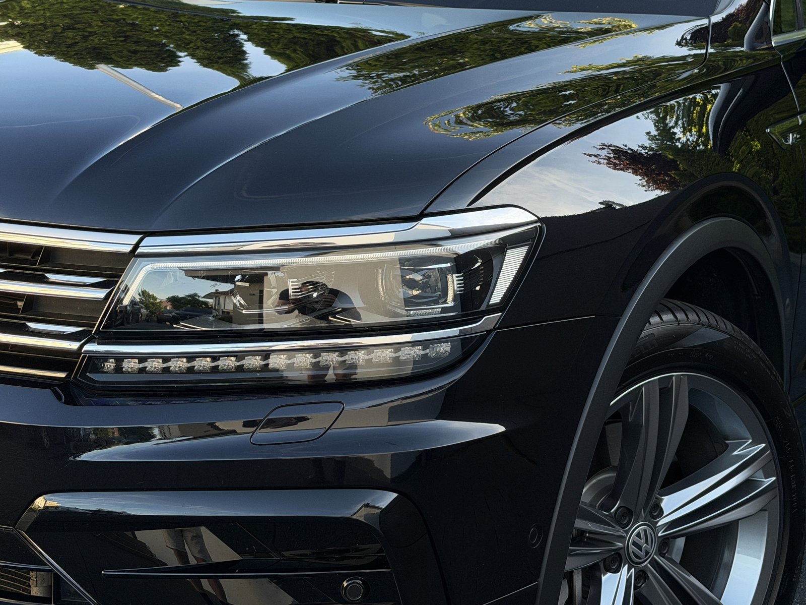 VW Tiguan 2.0 TDI SCR Highline R-Line 4Motion DSG / CH-Fahrz, Diesel, Occasion / Gebraucht, Automatik - 3