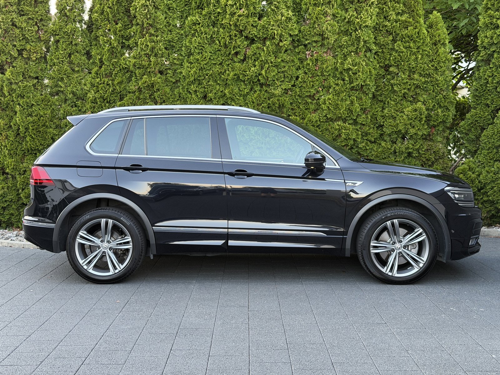 VW Tiguan 2.0 TDI SCR Highline R-Line 4Motion DSG / CH-Fahrz, Diesel, Occasion / Gebraucht, Automatik - 7