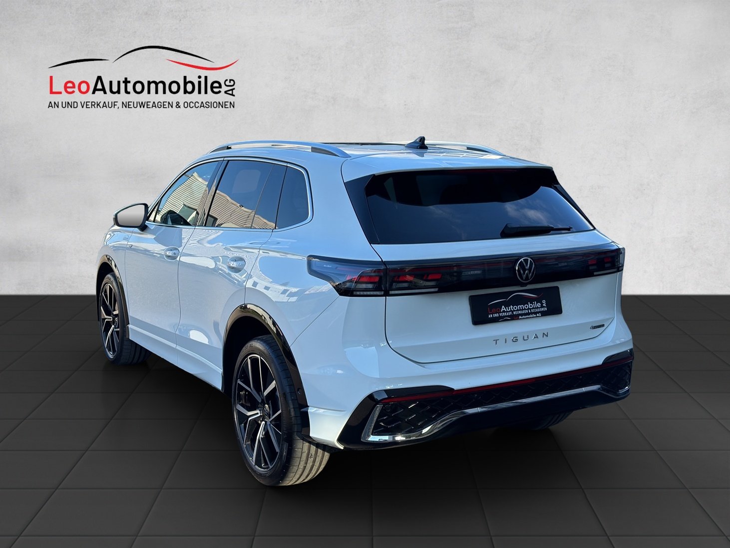 VW Tiguan 2.0 TSI DSG R-Line 4Motion, Benzina, Occasioni / Usate, Automatico - 3