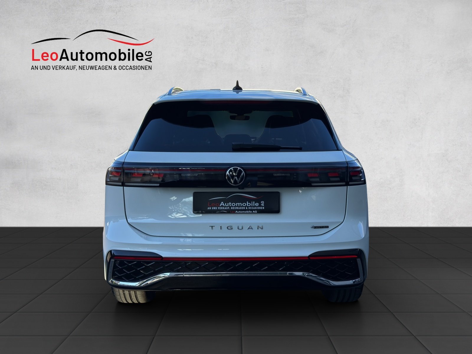 VW Tiguan 2.0 TSI DSG R-Line 4Motion, Benzina, Occasioni / Usate, Automatico - 4