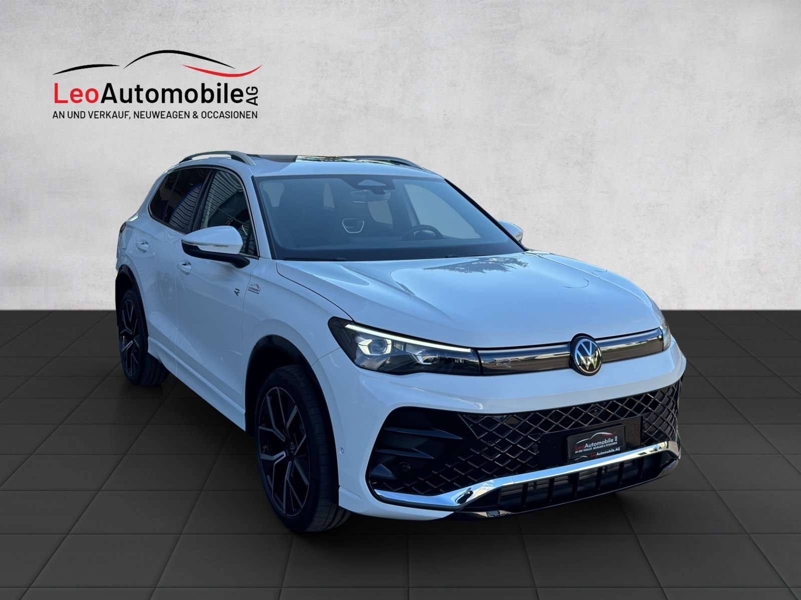 VW Tiguan 2.0 TSI DSG R-Line 4Motion, Benzina, Occasioni / Usate, Automatico - 7