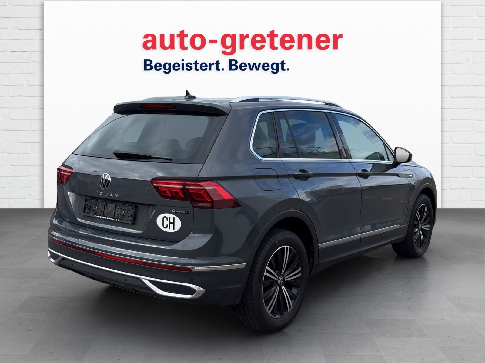VW Tiguan 2.0 TSI Elegance DSG, Petrol, Second hand / Used, Automatic - 3