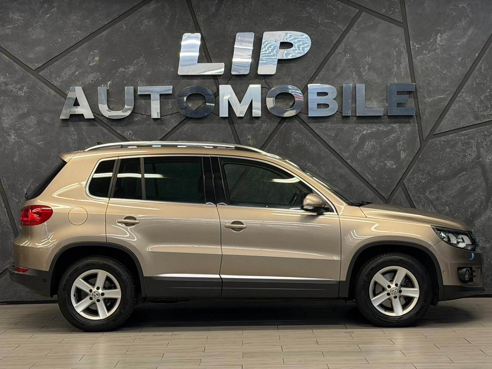 VW Tiguan 2.0 TSI SportStyle 4Motion DSG, Benzina, Occasioni / Usate, Automatico - 4